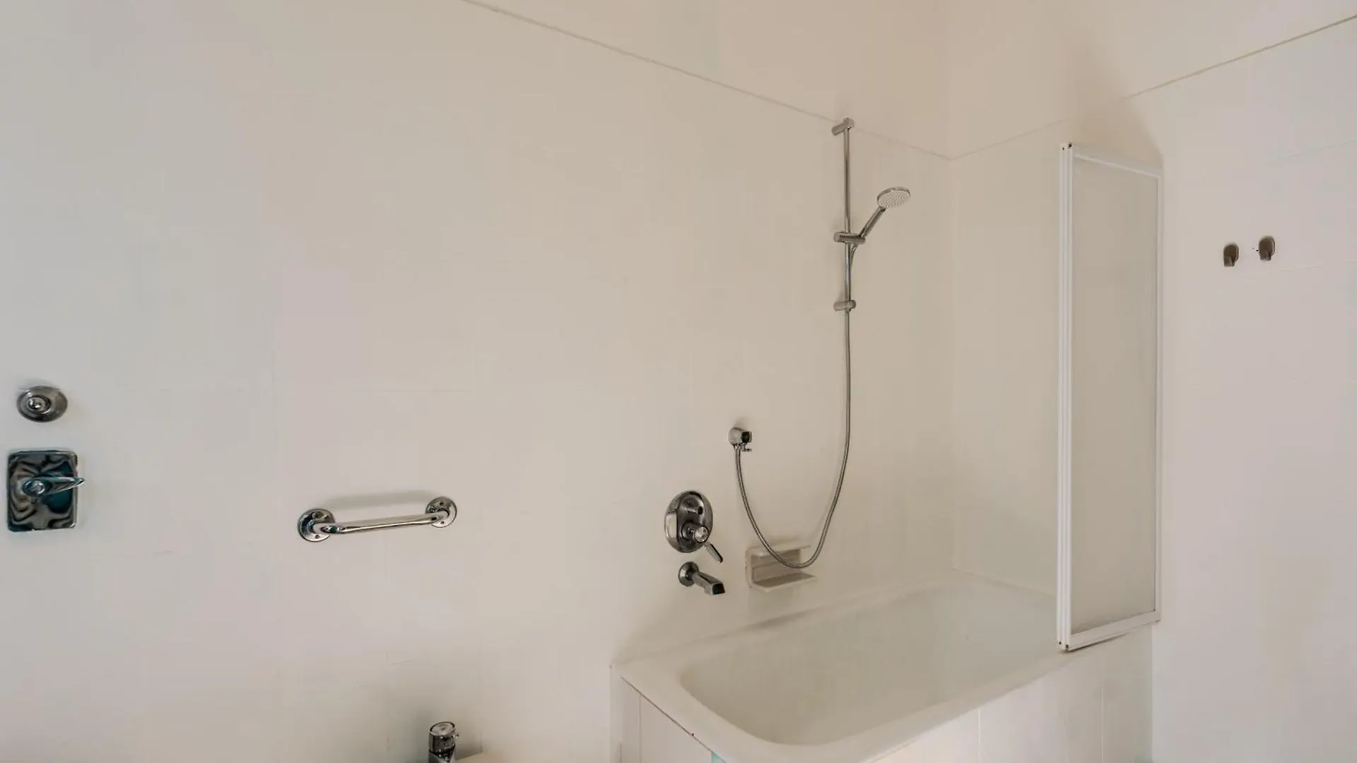 Stylish & Cozy Loft Near City Life - Metro 50M Milan Italy