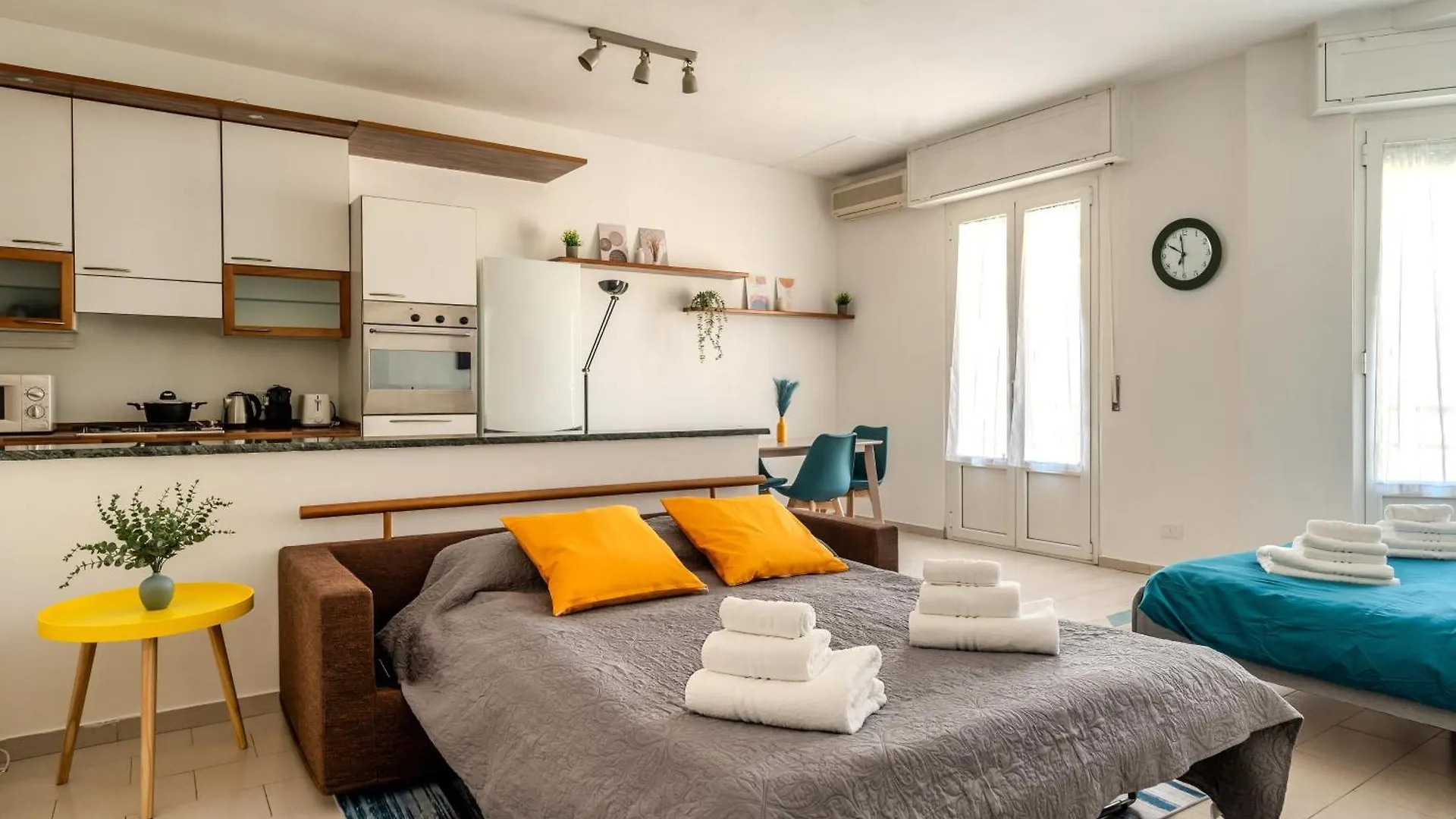 Stylish & Cozy Loft Near City Life - Metro 50M Milan Apartment
